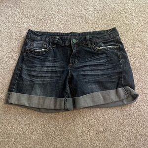 Easy Jean shorts